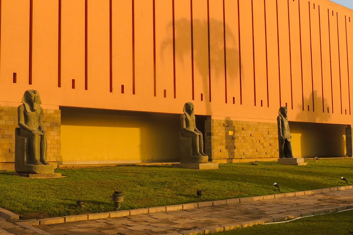 Luxor City tour by Horse Carriage